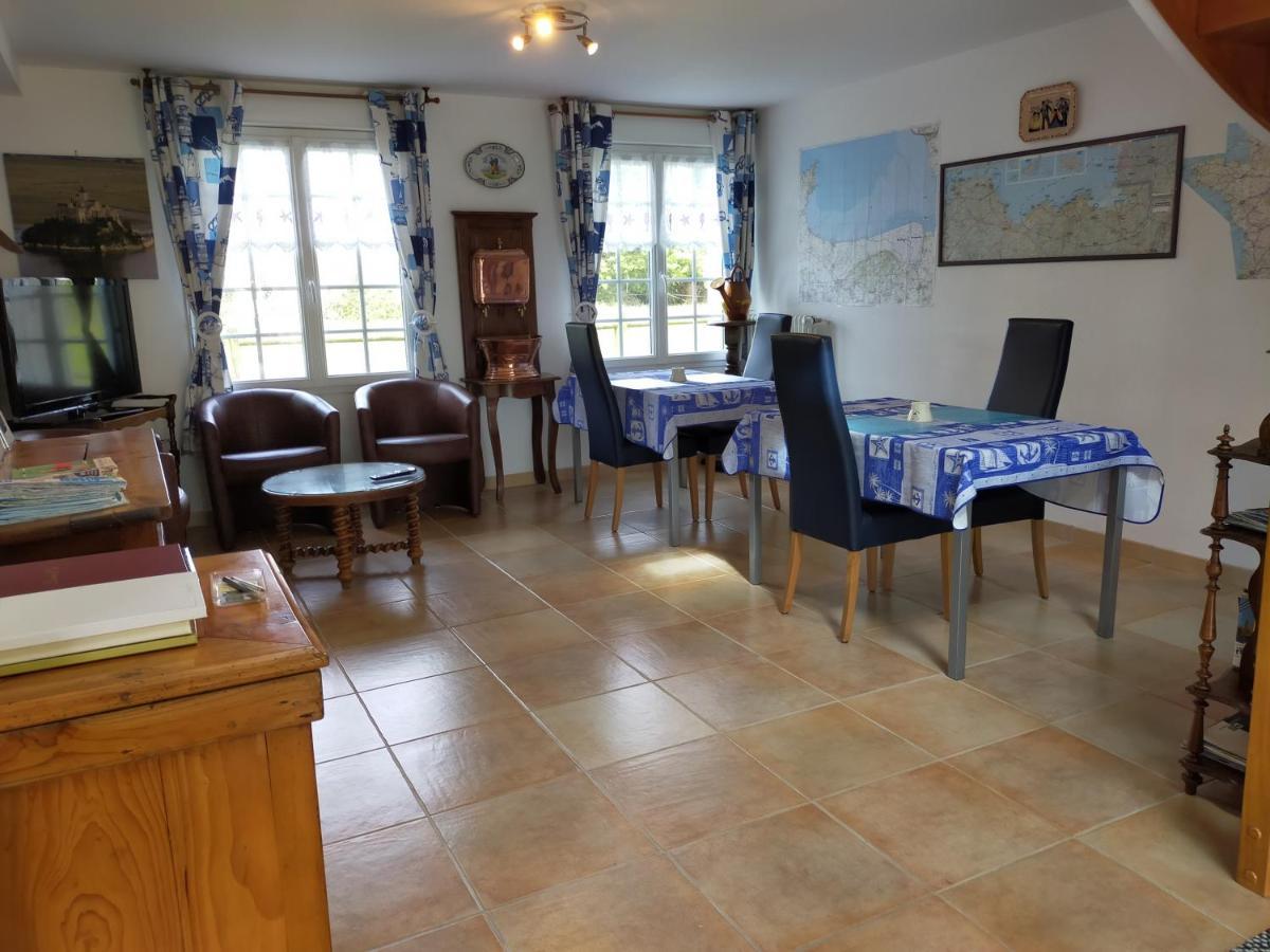 Petit Chatelet Bis Hirel Esterno foto