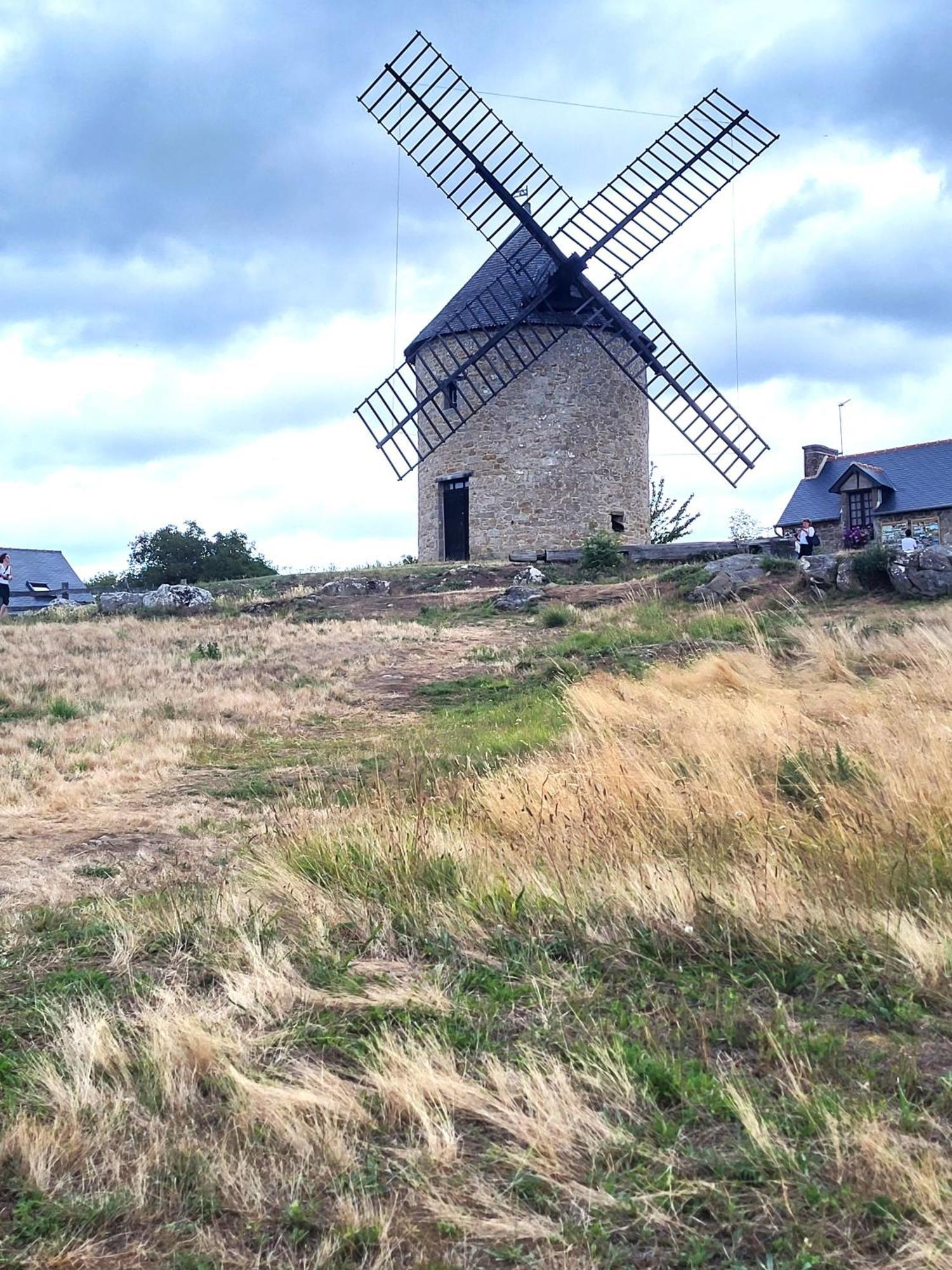 Petit Chatelet Bis Hirel Esterno foto